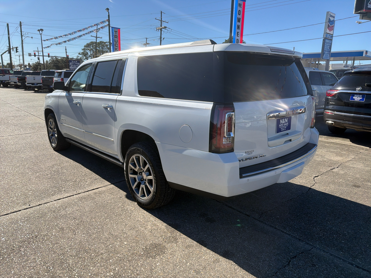 GMC Yukon XL Denali 2WD 2016