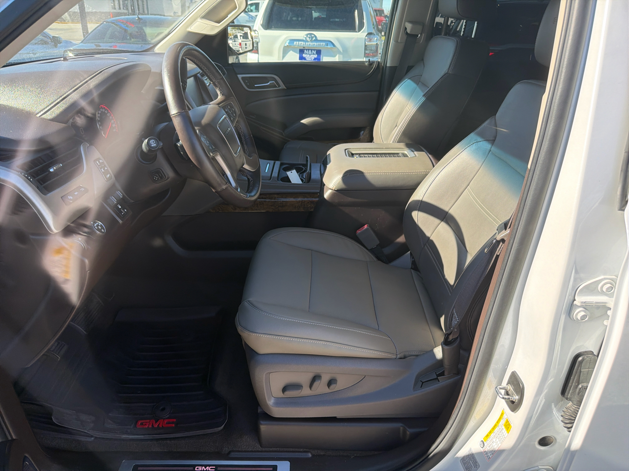 GMC Yukon XL Denali 2WD 2016