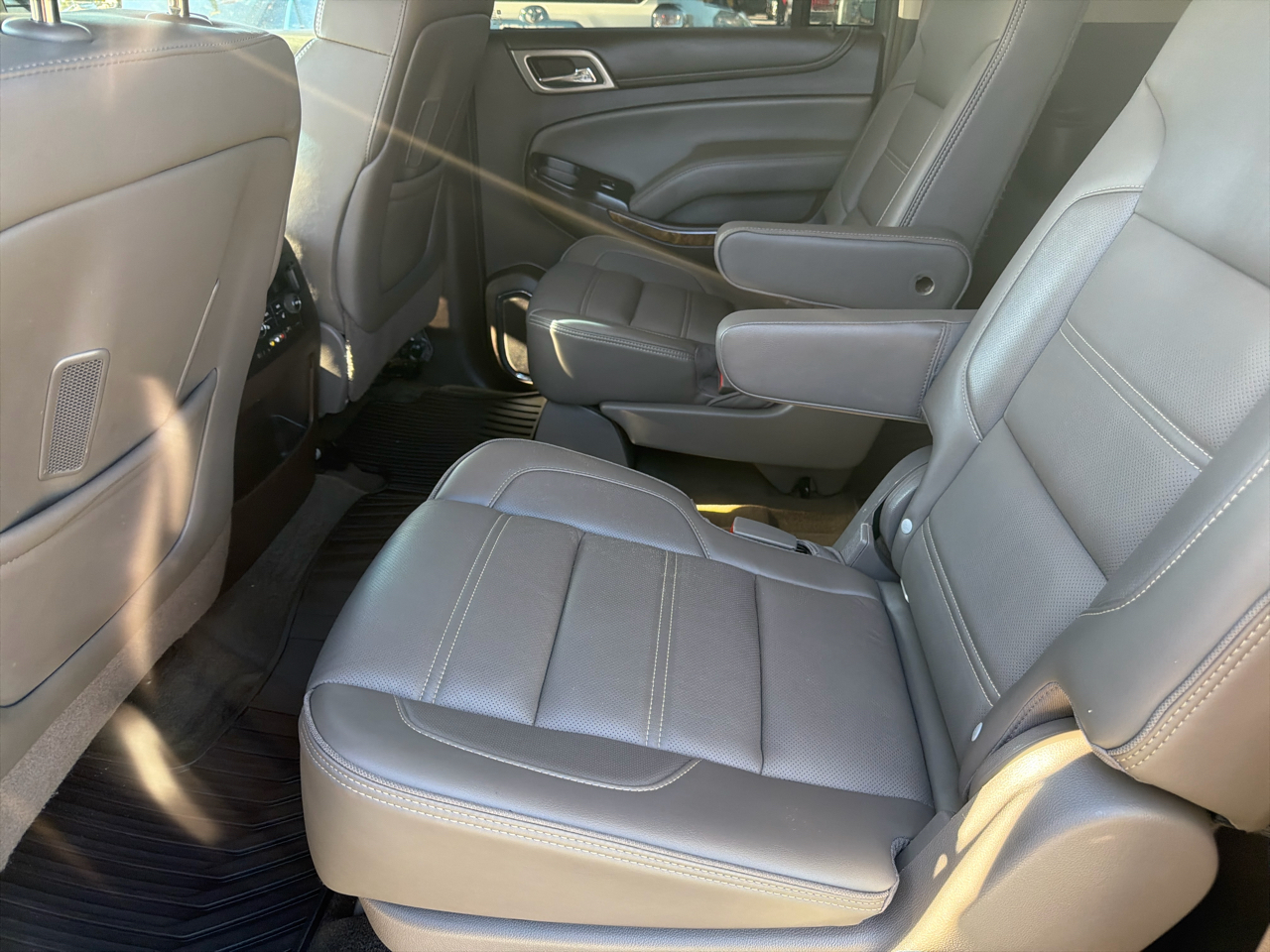 GMC Yukon XL Denali 2WD 2016