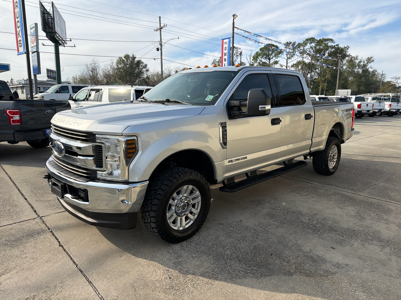 Ford F-250 SD XLT Crew Cab 4WD 2019