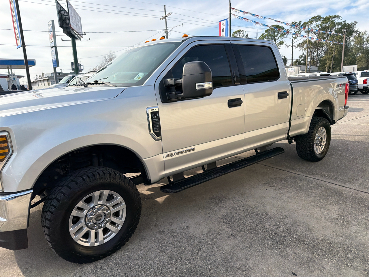 Ford F-250 SD XLT Crew Cab 4WD 2019