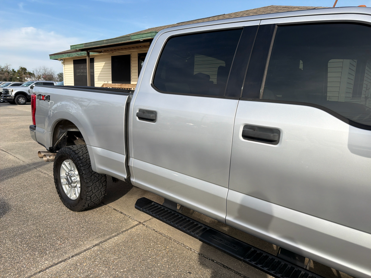 Ford F-250 SD XLT Crew Cab 4WD 2019