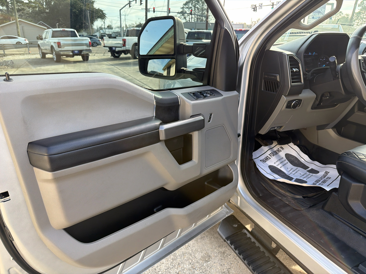 Ford F-250 SD XLT Crew Cab 4WD 2019