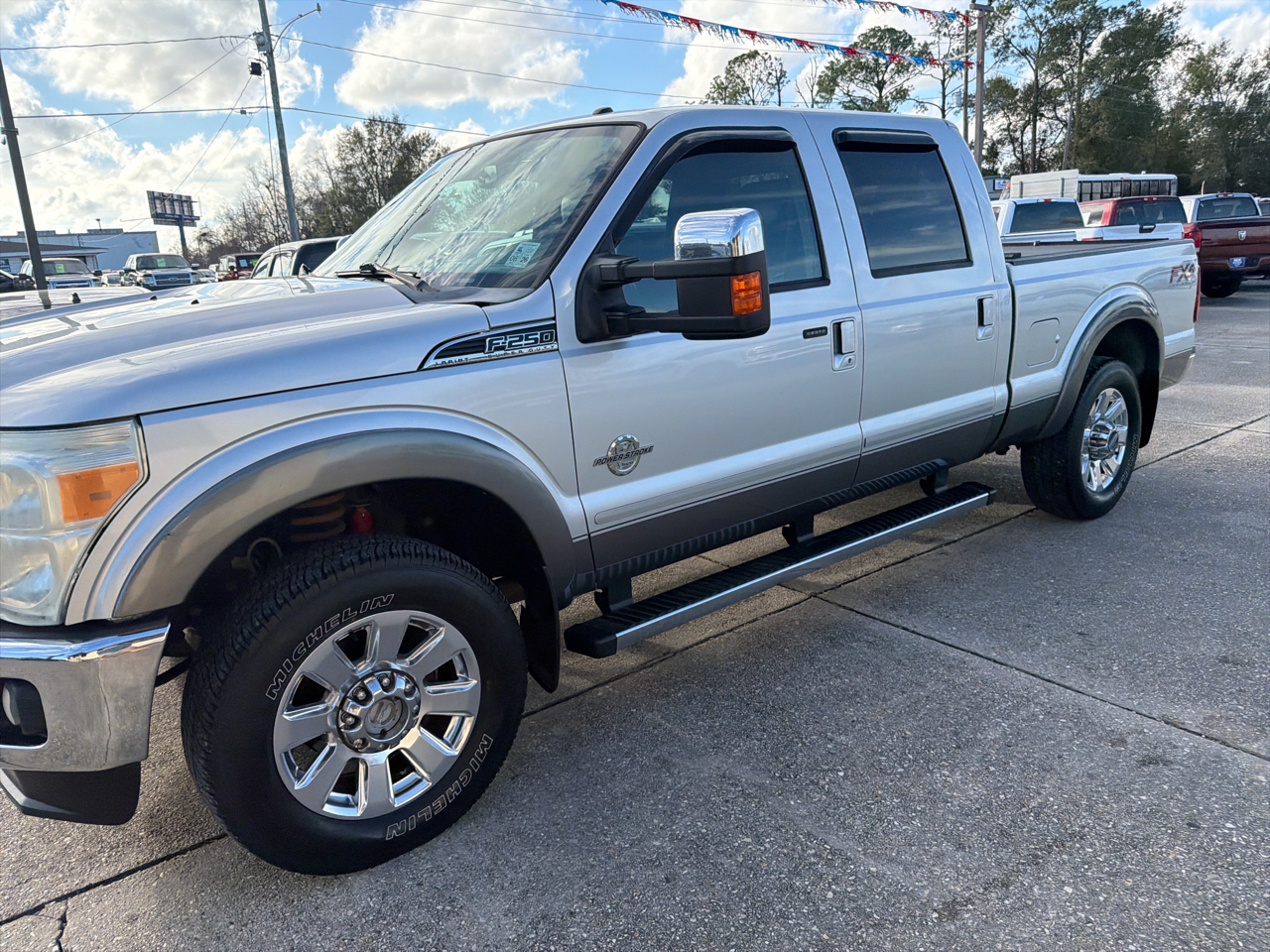 Ford F-250 SD Lariat Crew Cab 4WD 2012