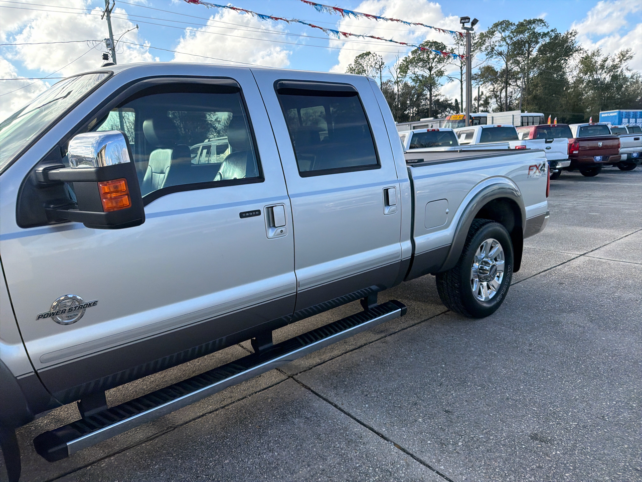 Ford F-250 SD Lariat Crew Cab 4WD 2012
