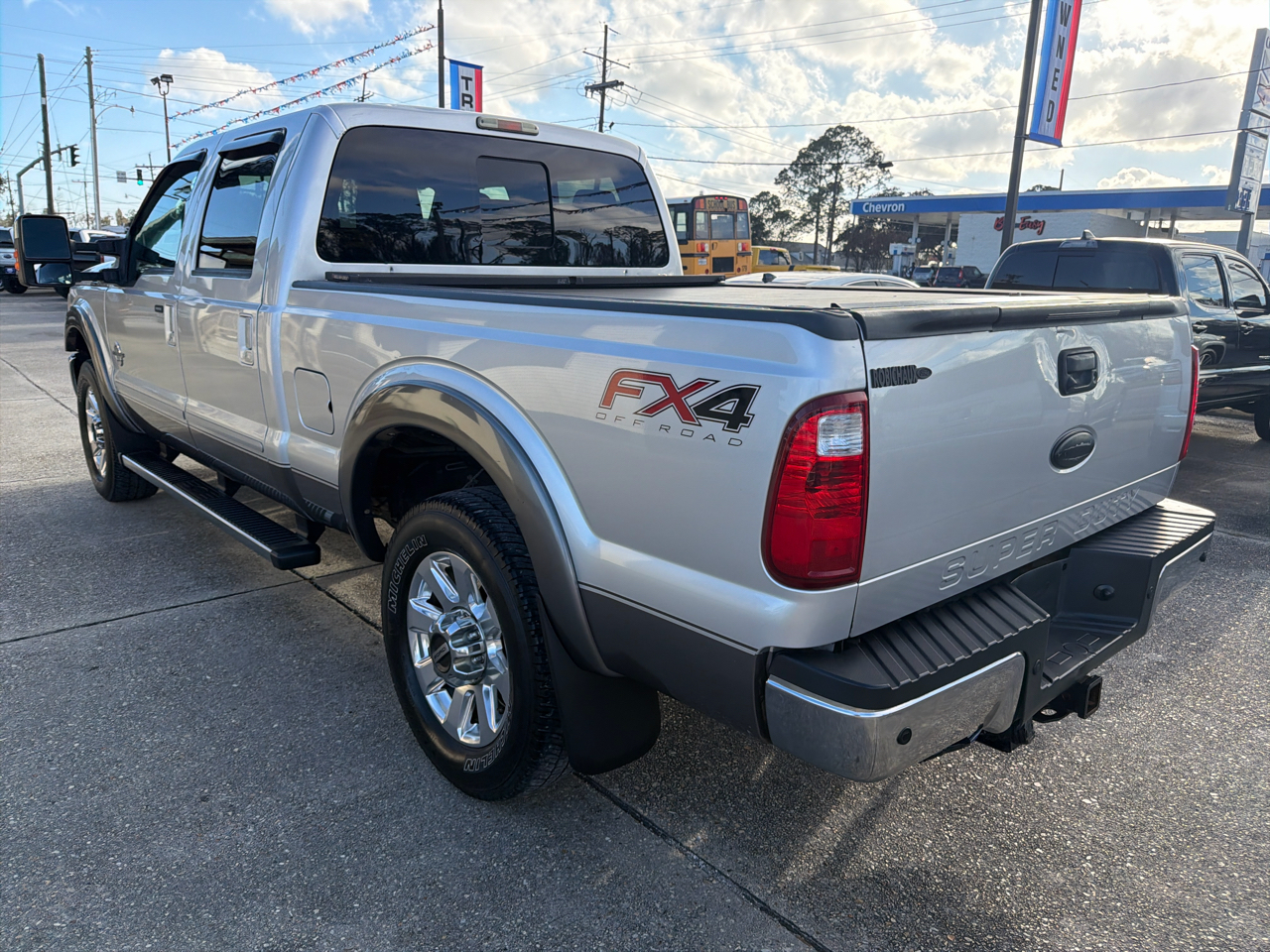 Ford F-250 SD Lariat Crew Cab 4WD 2012