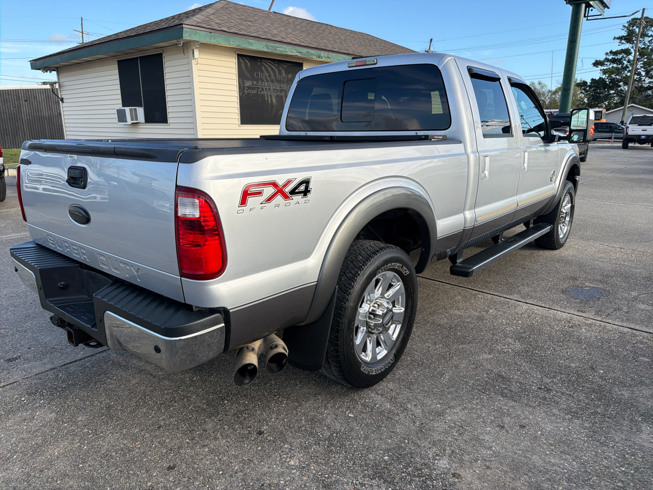 Ford F-250 SD Lariat Crew Cab 4WD 2012