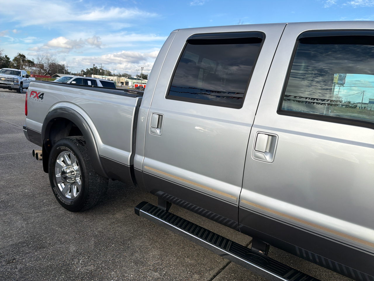 Ford F-250 SD Lariat Crew Cab 4WD 2012