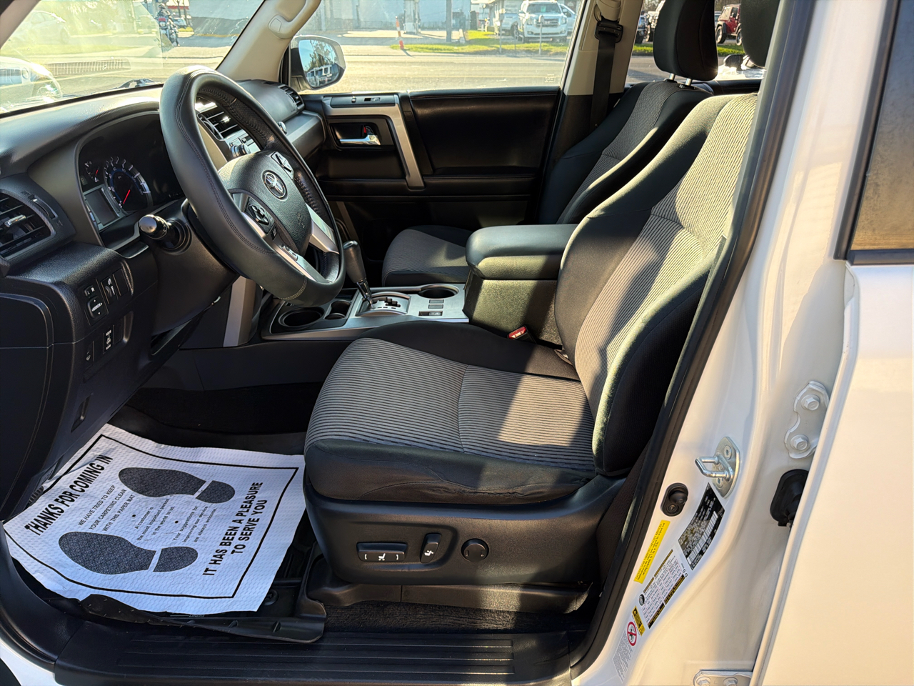 Toyota 4Runner SR5 2WD 2016