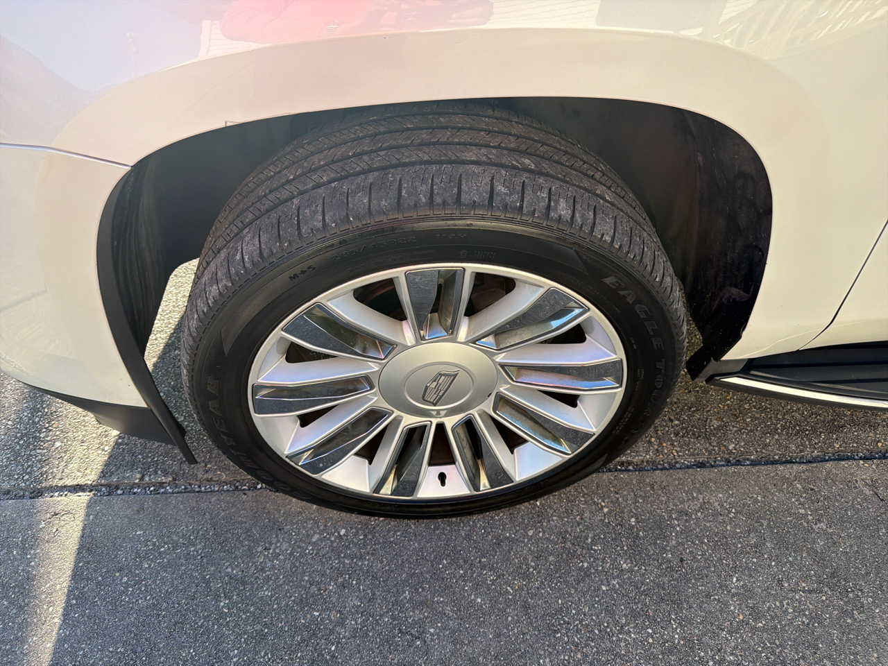 Cadillac Escalade Luxury 2WD 2016