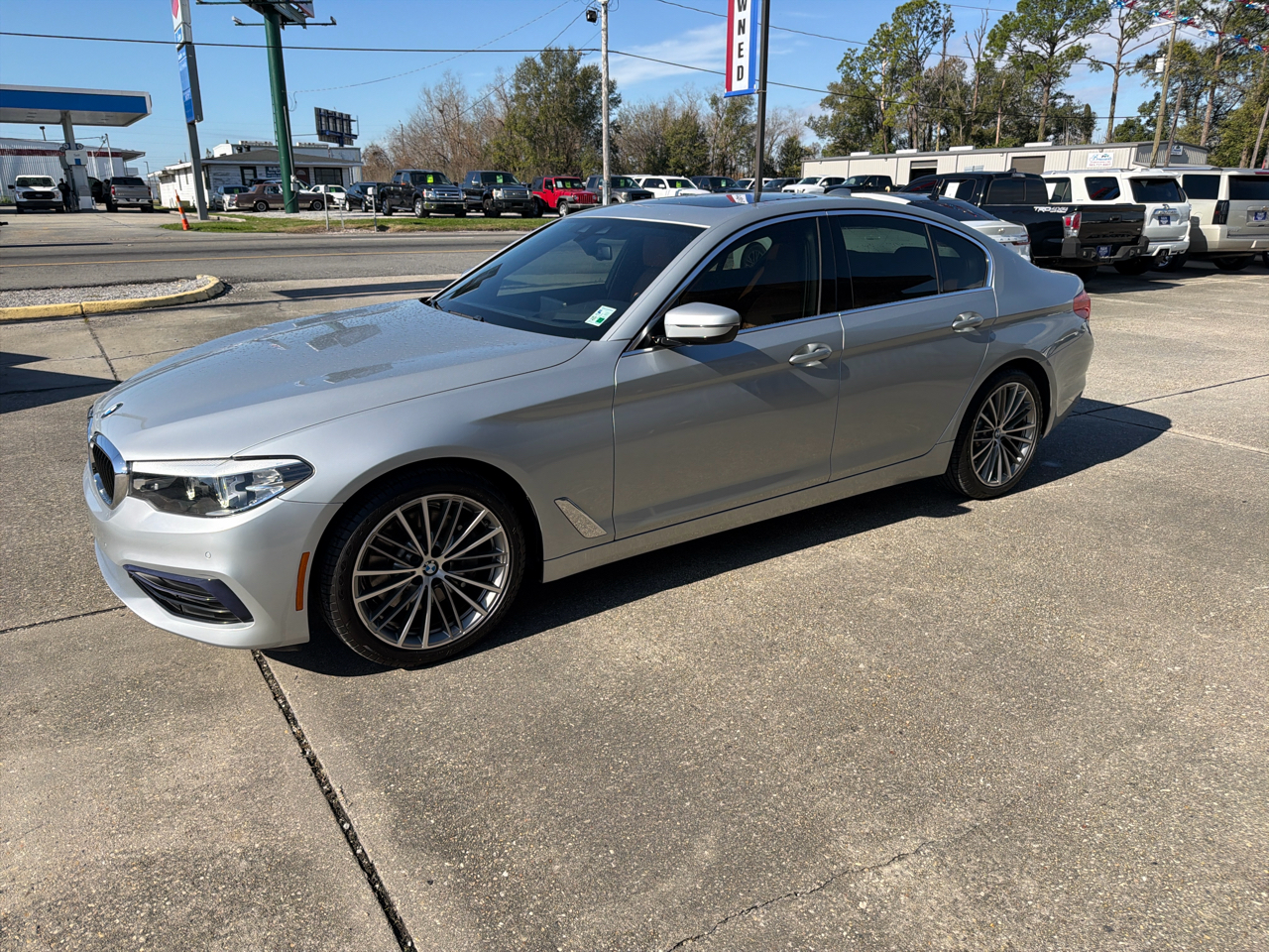 BMW 5-Series 530i 2019
