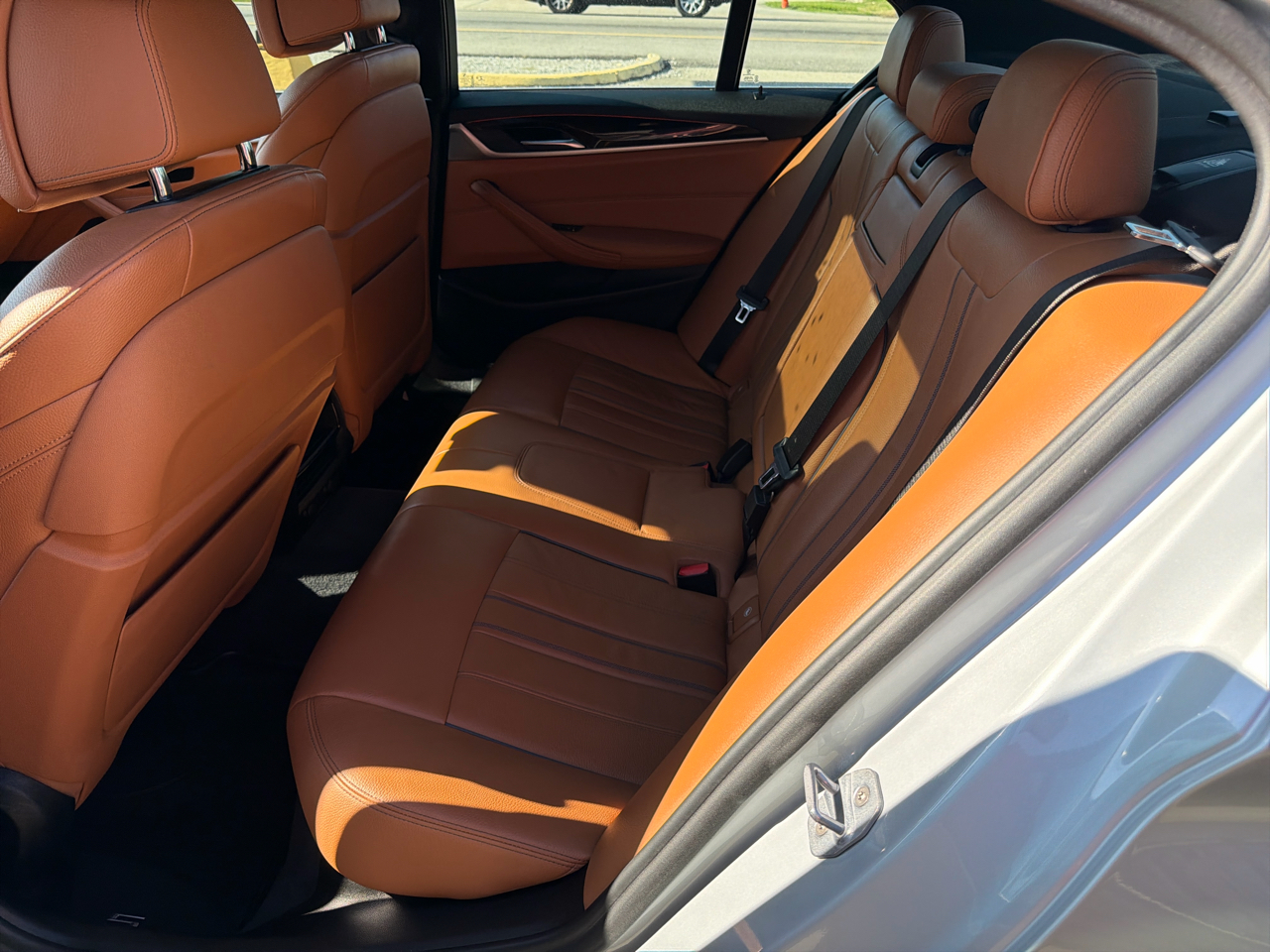 BMW 5-Series 530i 2019