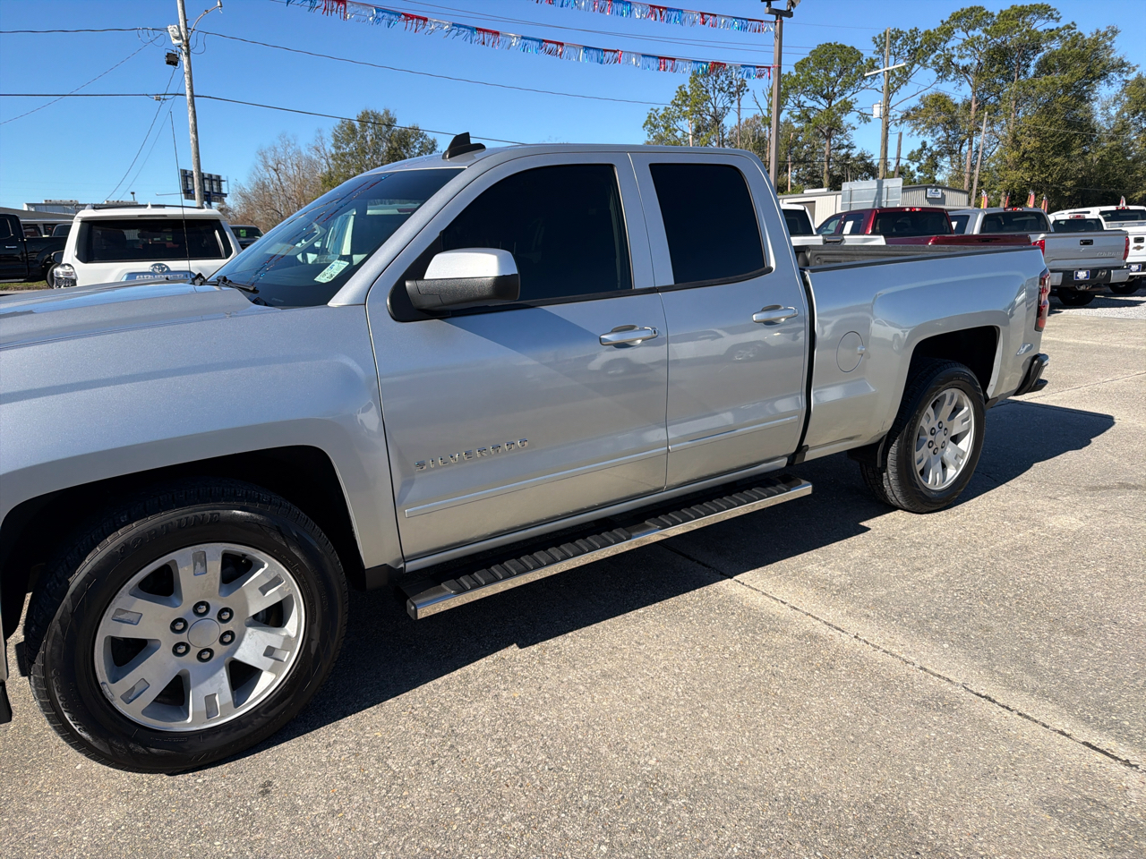 Chevrolet Silverado 1500 LT Double Cab 2WD 2019