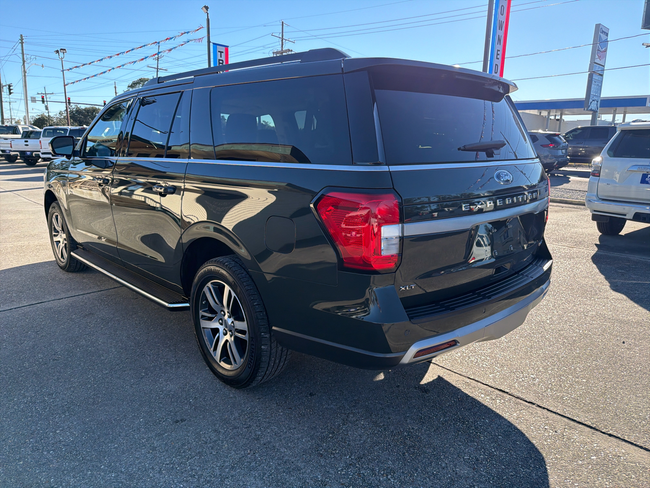 Ford Expedition MAX XLT 2022