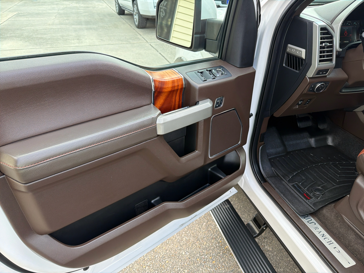 Ford F-150 King Ranch 2WD SuperCrew 5.5' Box 2018