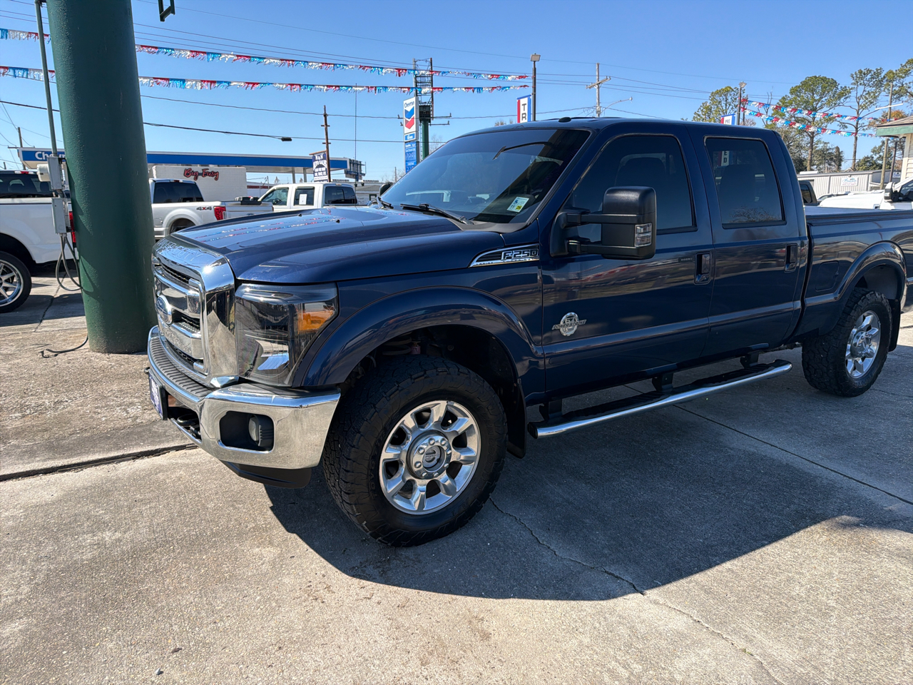 Ford F-250 SD Lariat Crew Cab 4WD 2011
