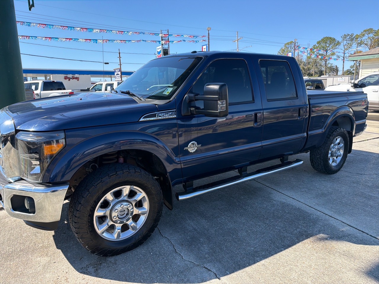 Ford F-250 SD Lariat Crew Cab 4WD 2011