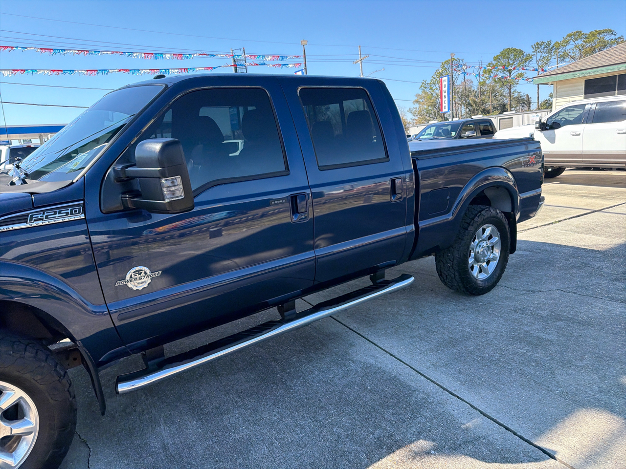 Ford F-250 SD Lariat Crew Cab 4WD 2011