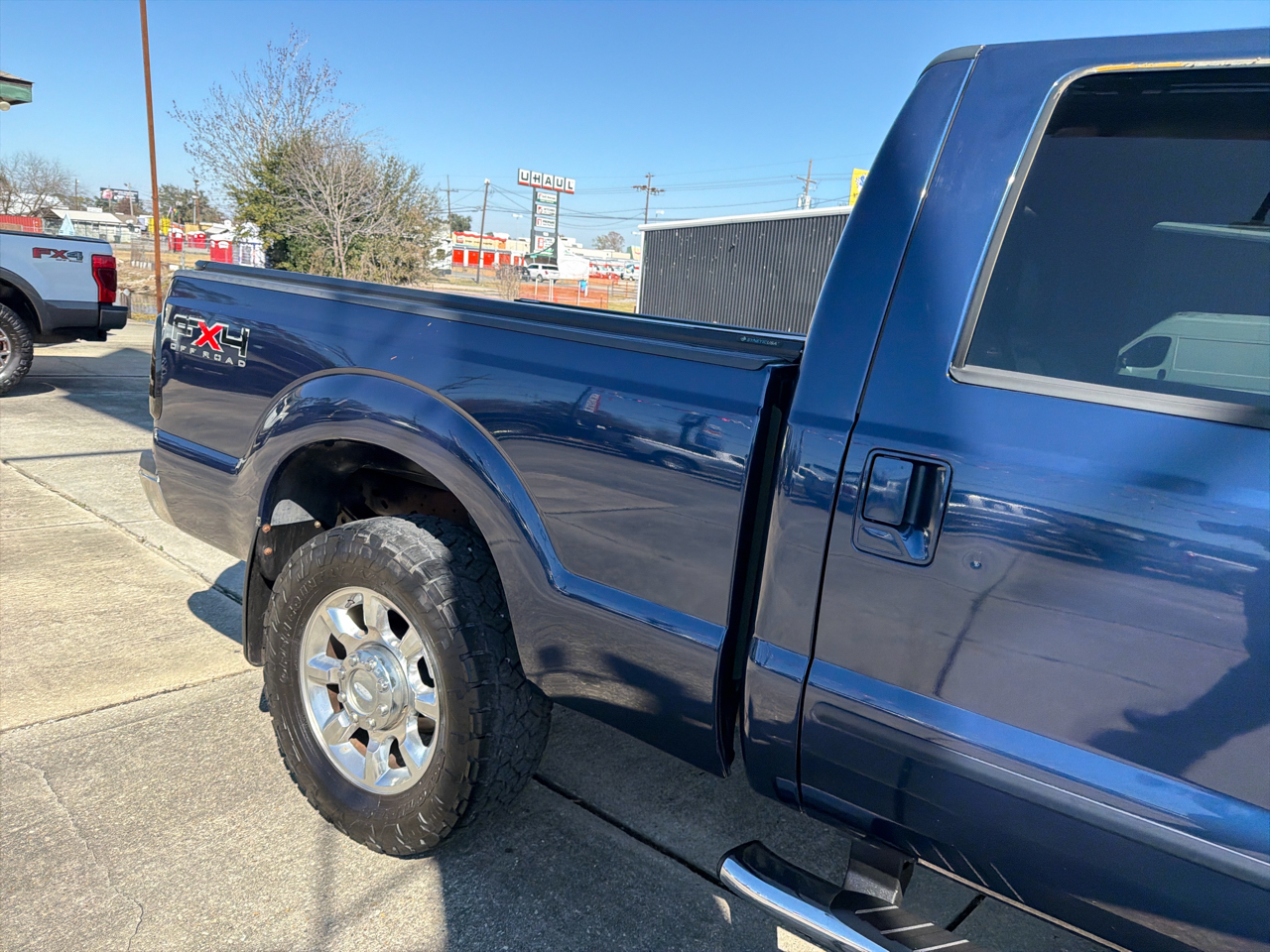 Ford F-250 SD Lariat Crew Cab 4WD 2011