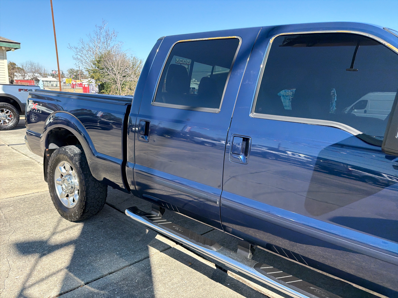 Ford F-250 SD Lariat Crew Cab 4WD 2011