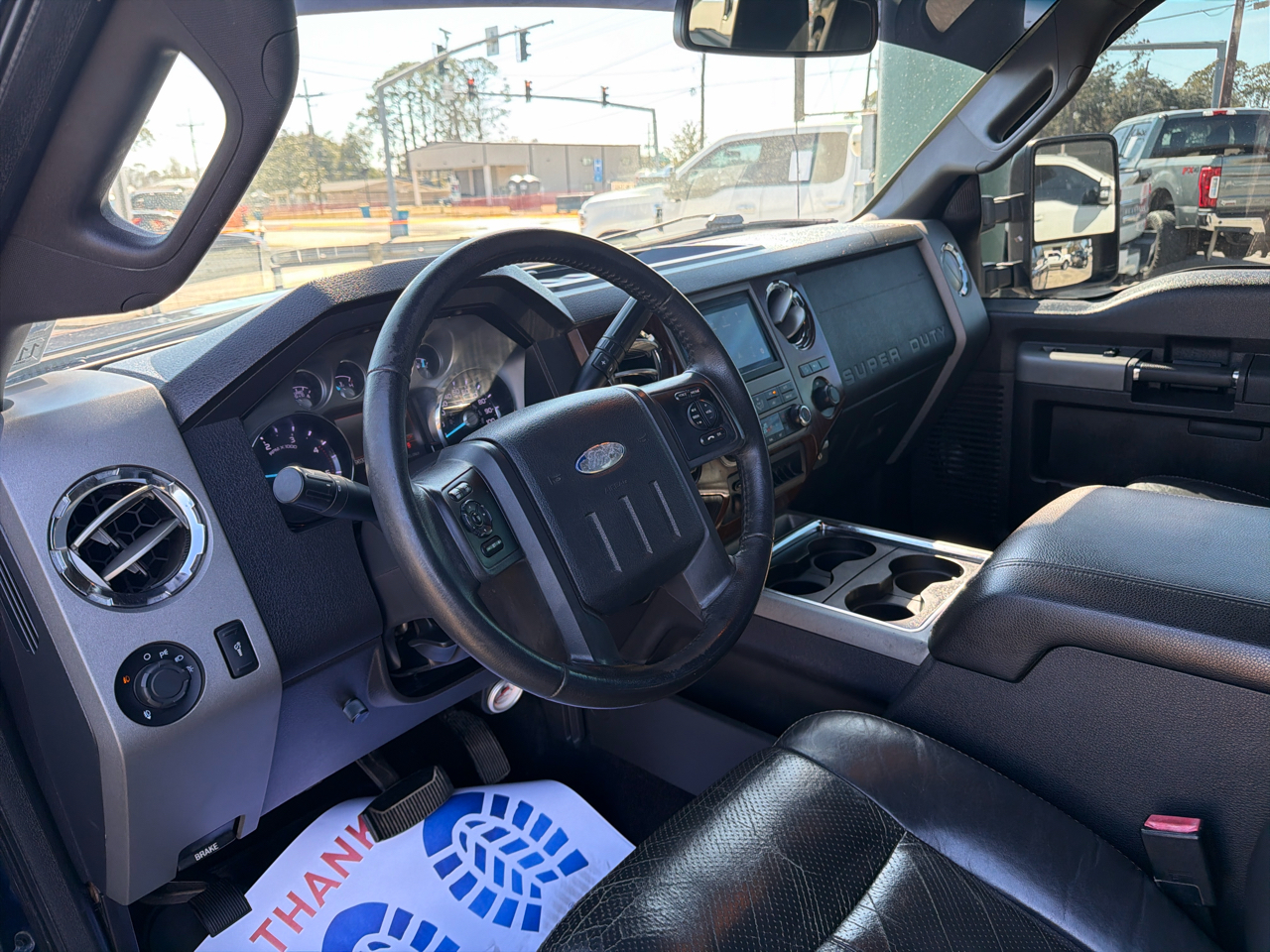 Ford F-250 SD Lariat Crew Cab 4WD 2011