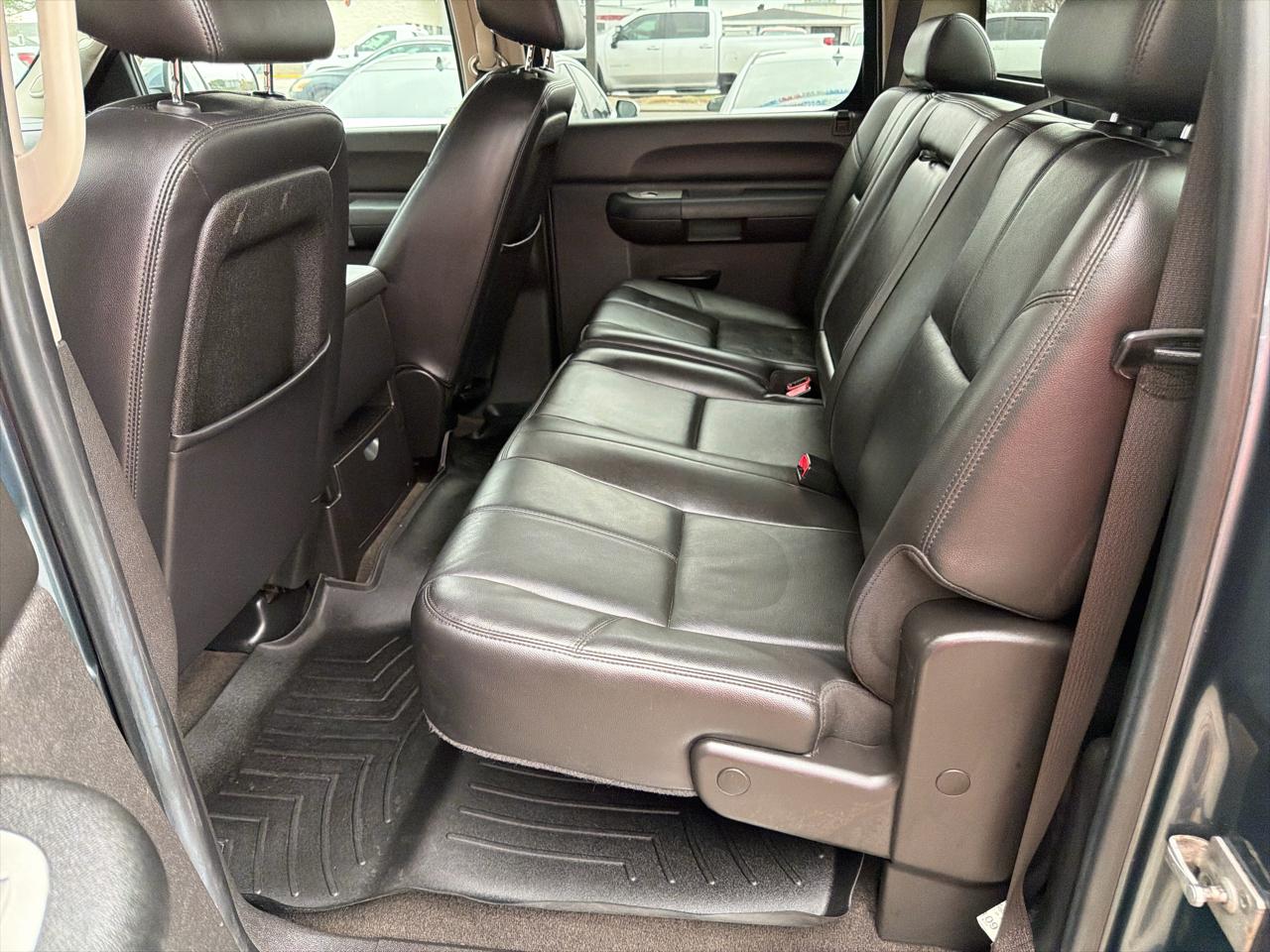 Chevrolet Silverado 1500 1LT Crew Cab 2WD 2009