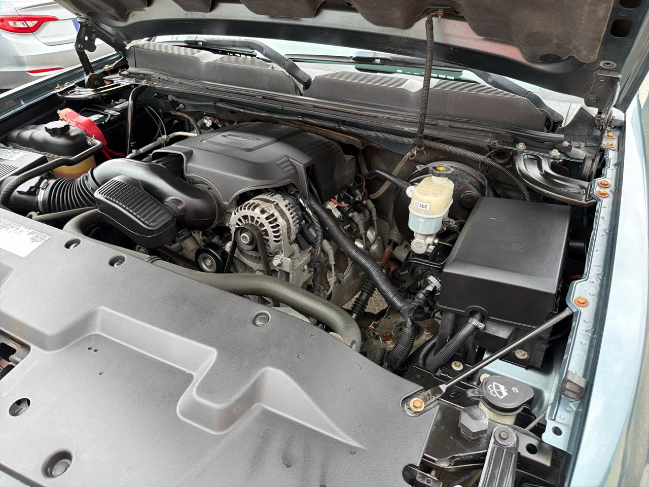 Chevrolet Silverado 1500 1LT Crew Cab 2WD 2009