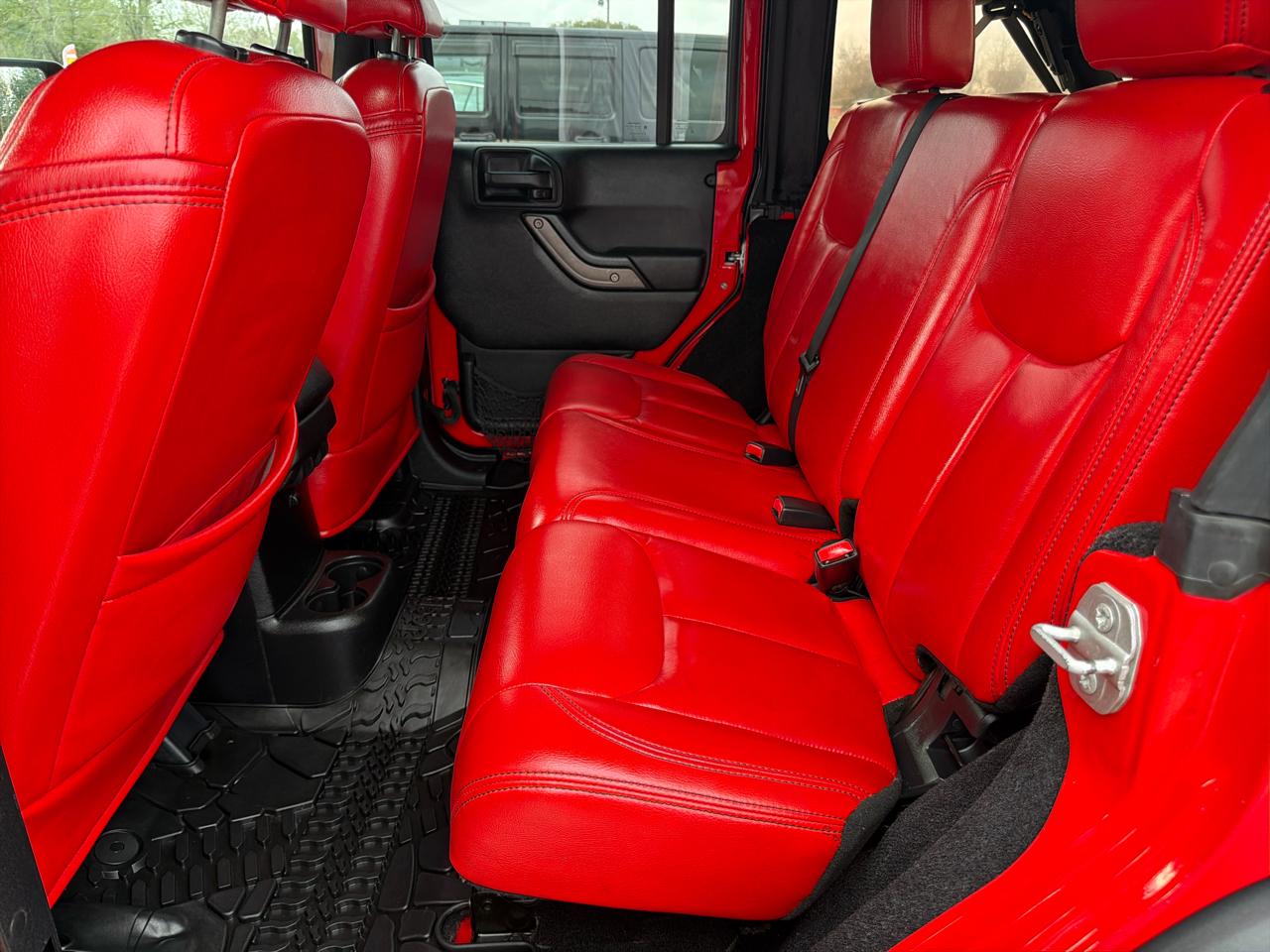 Jeep Wrangler Unlimited Sport 4WD 2015