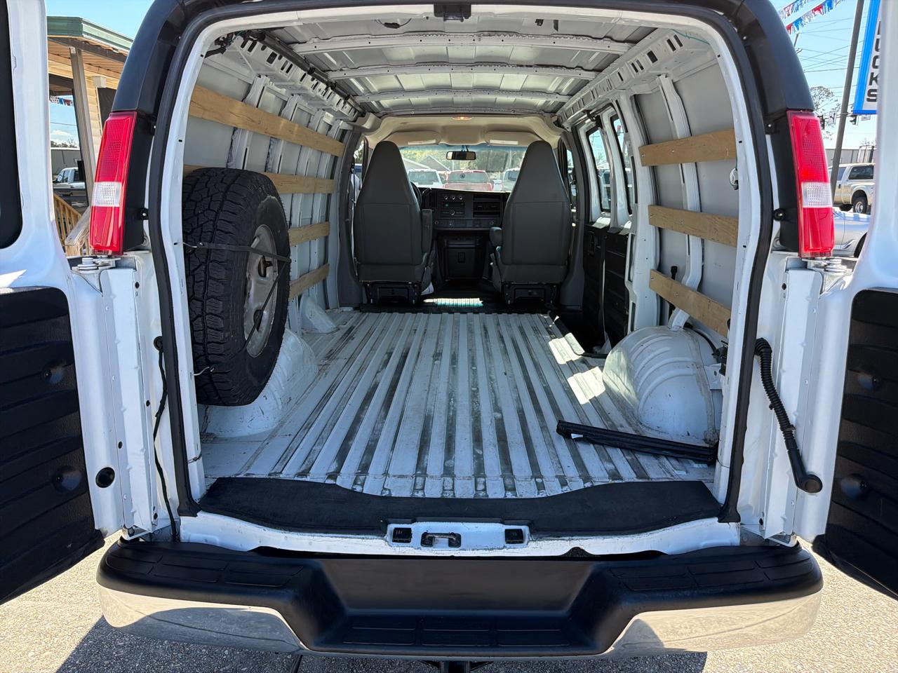 Chevrolet Express 2500 Cargo 2022