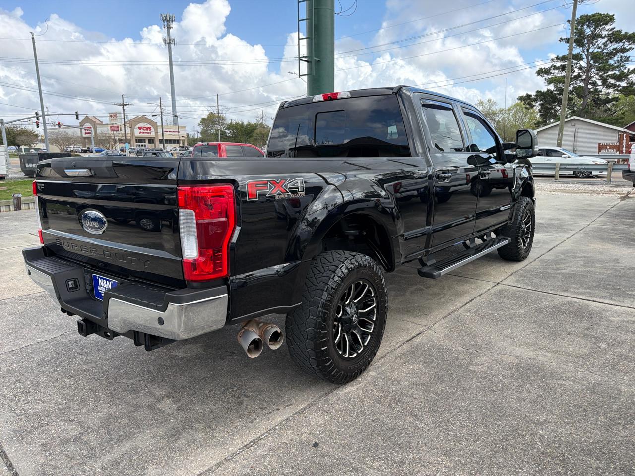 Ford F-250 SD Lariat Crew Cab 4WD 2019