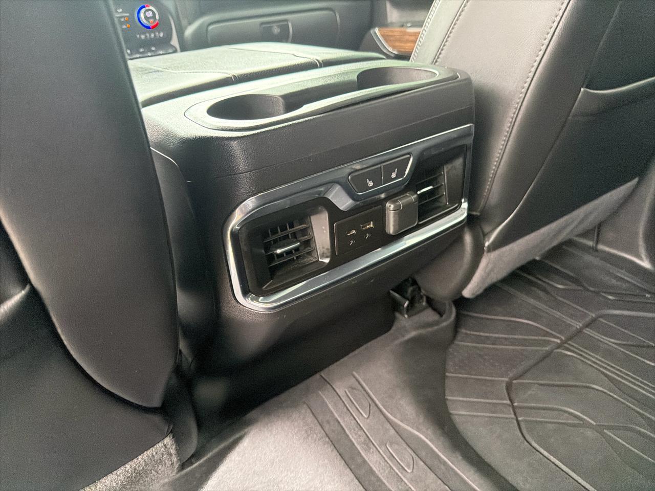 Chevrolet Silverado 2500HD High Country Crew Cab Short Box 4WD 2023