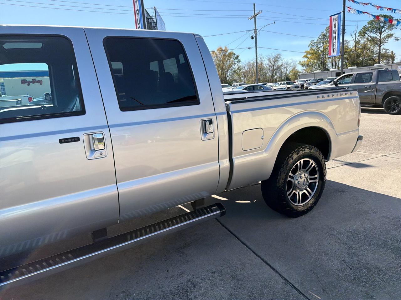 Ford F-250 SD Platinum Crew Cab 4WD 2016