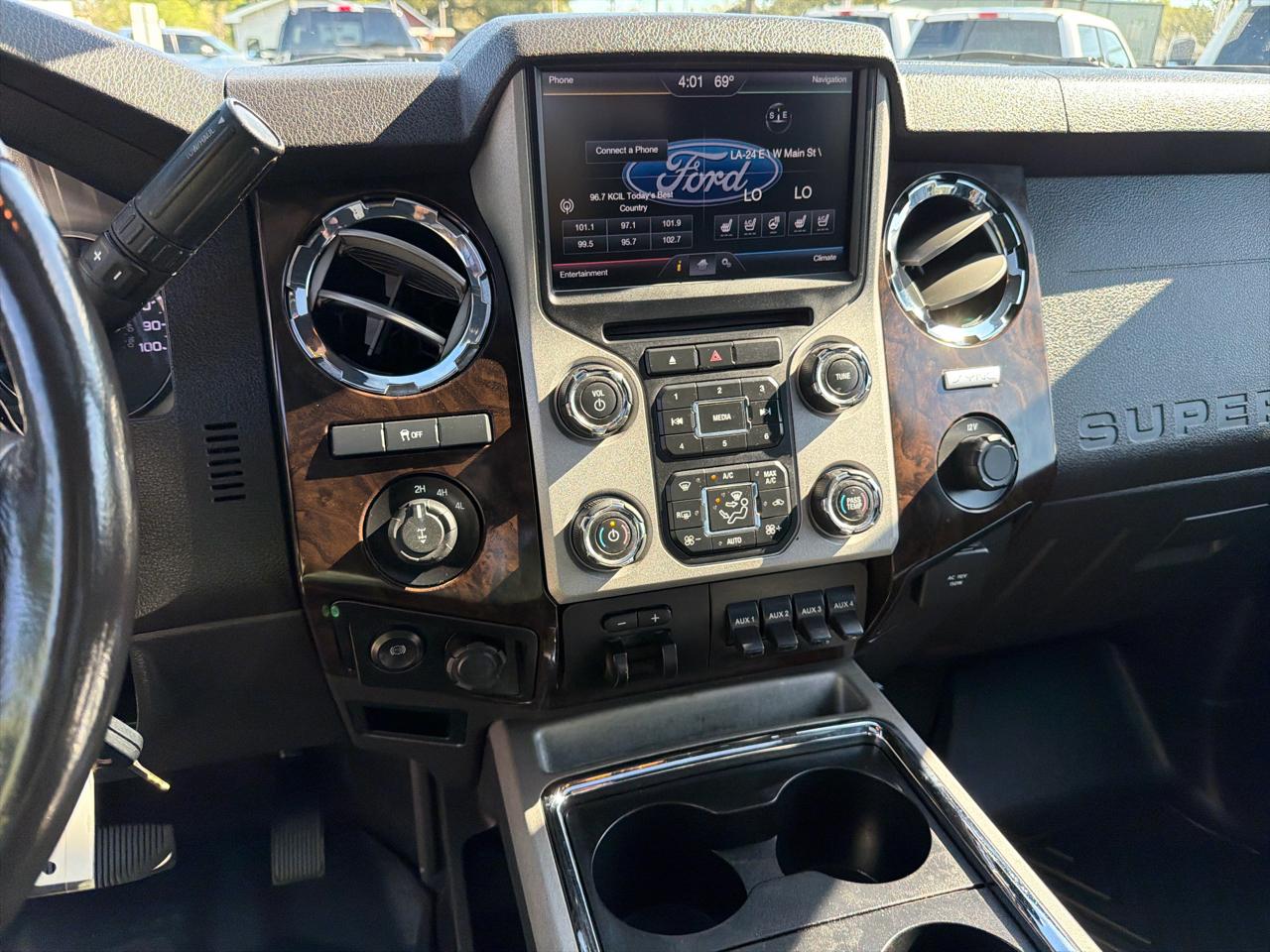 Ford F-250 SD Platinum Crew Cab 4WD 2016