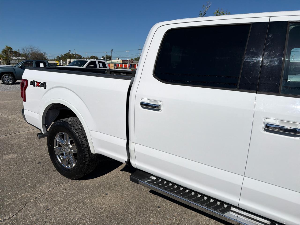 Ford F-150 Lariat 4WD SuperCrew 5.5' Box 2015