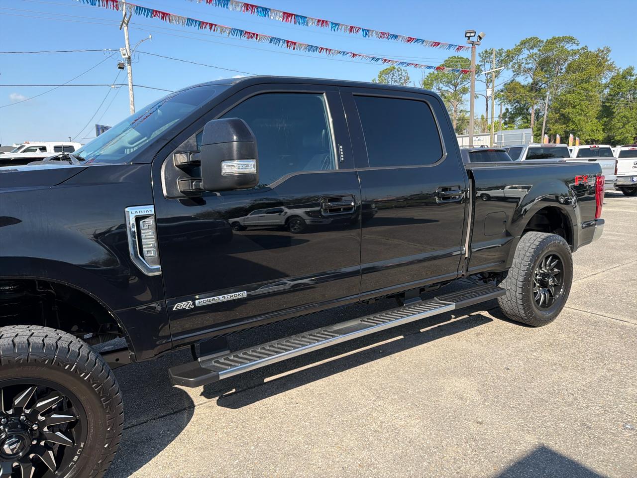 Ford F-250 SD Lariat Crew Cab 4WD 2021