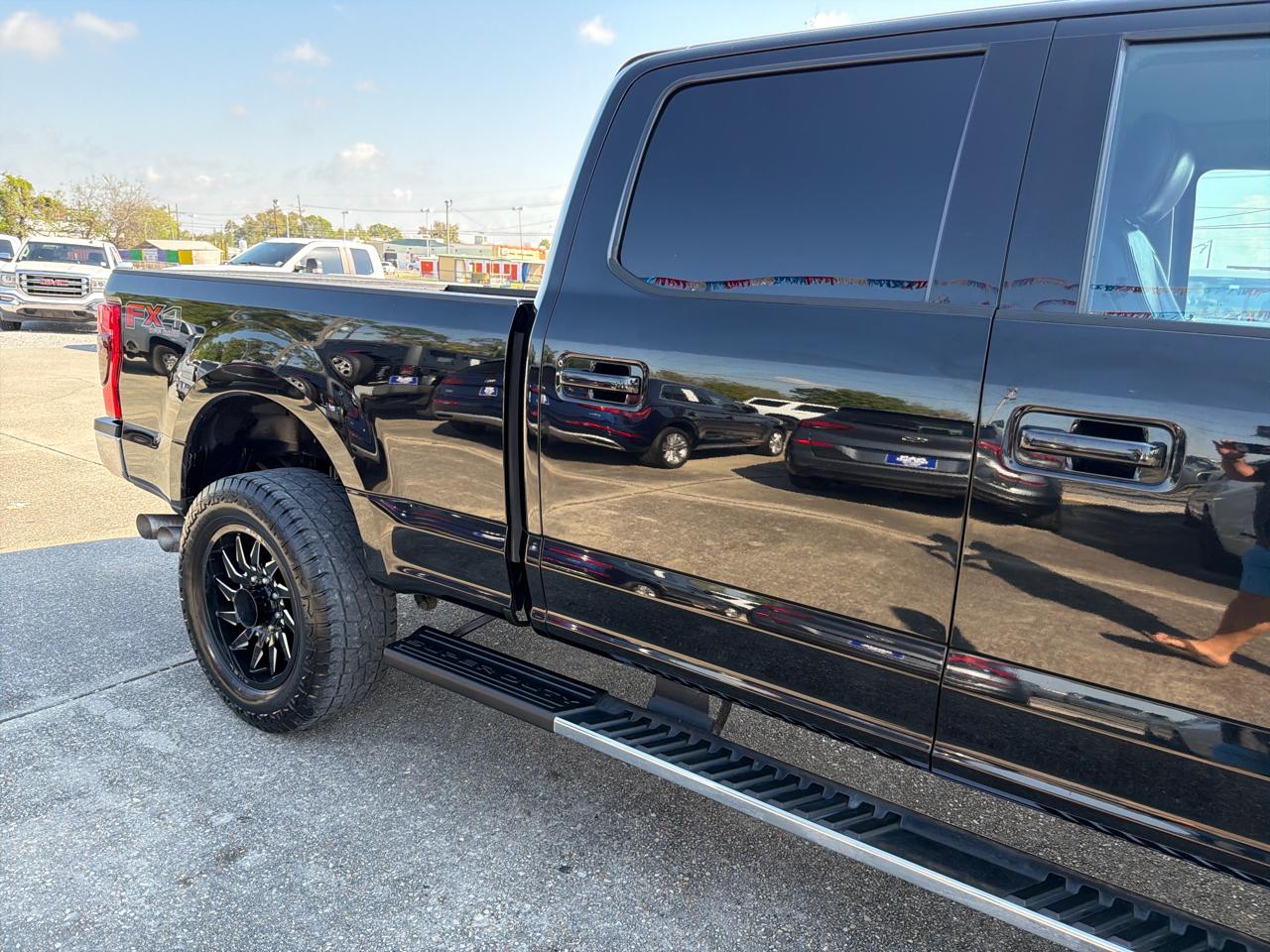 Ford F-250 SD Lariat Crew Cab 4WD 2021