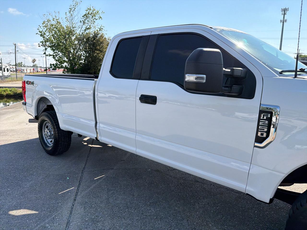 Ford F-250 SD XL Crew Cab Long Bed 4WD 2022