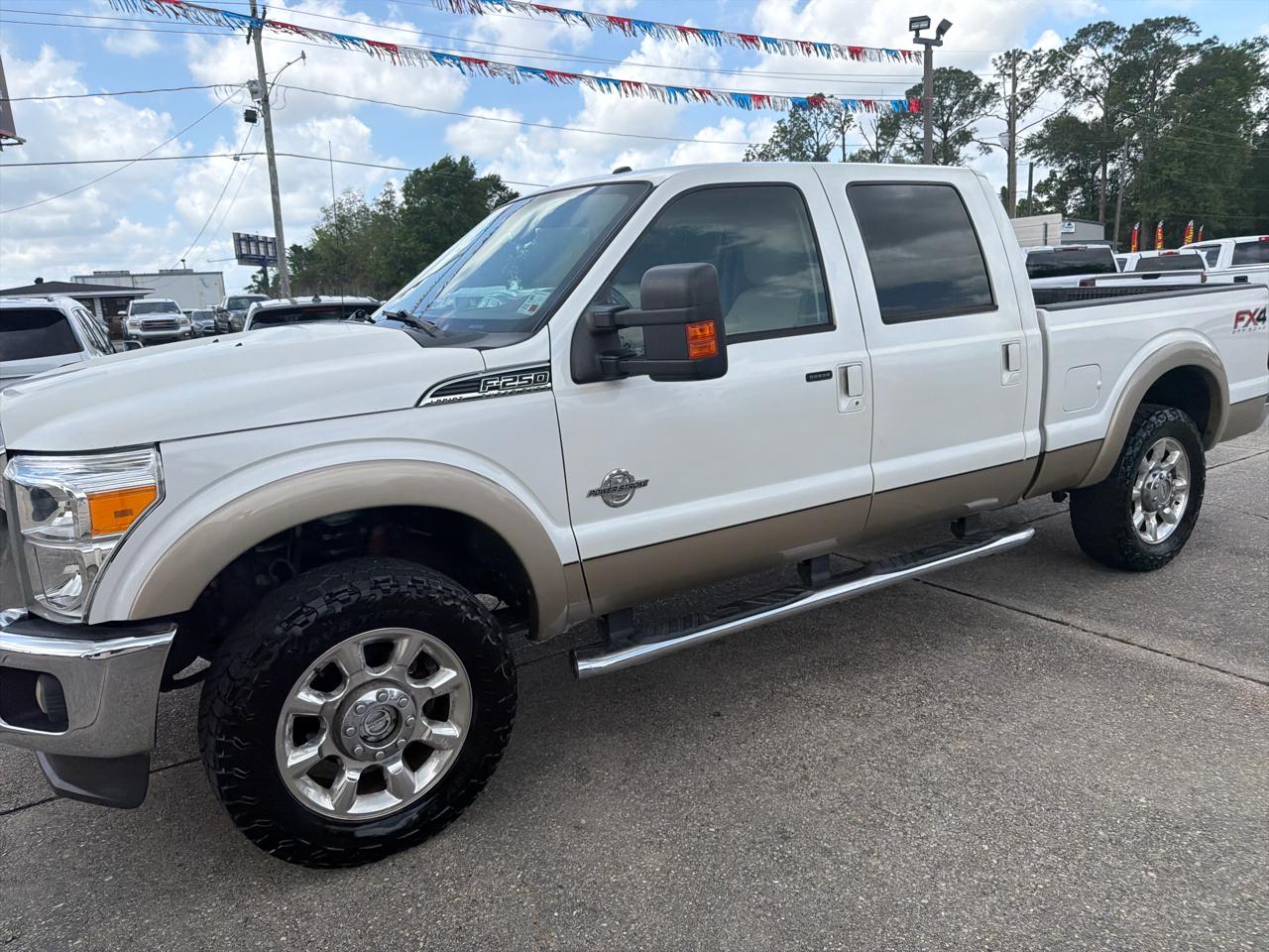 Ford F-250 SD Lariat Crew Cab 4WD 2012