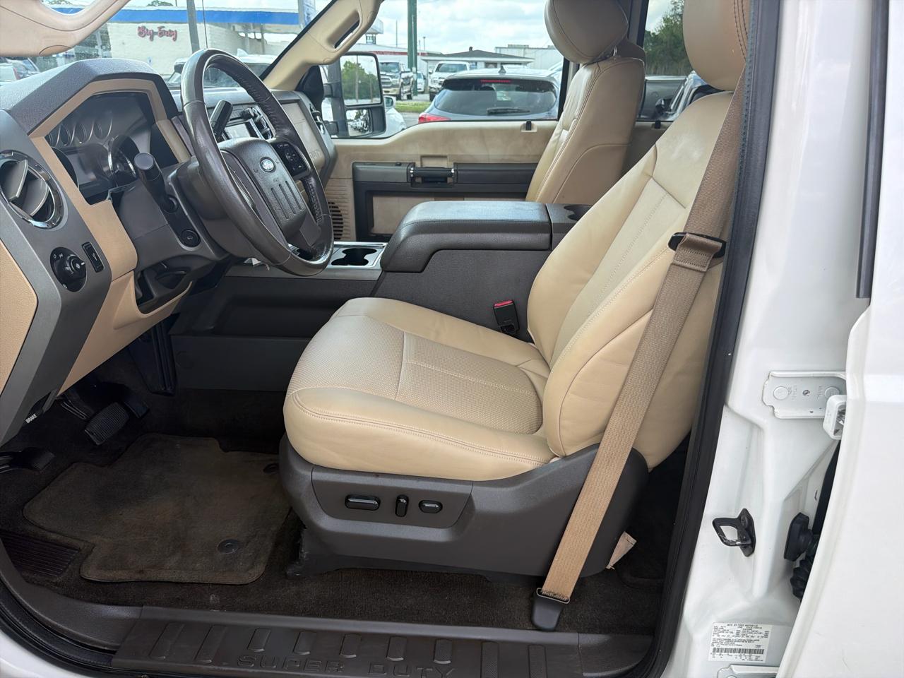 Ford F-250 SD Lariat Crew Cab 4WD 2012