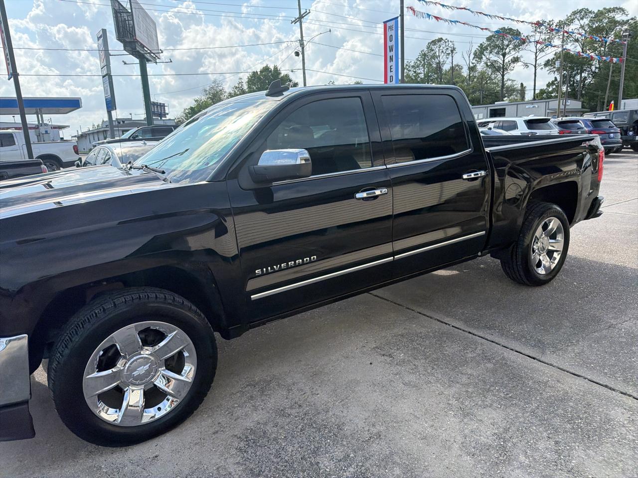 Chevrolet Silverado 1500 LTZ Crew Cab 4WD 2017