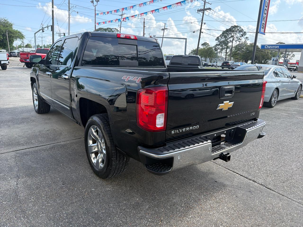 Chevrolet Silverado 1500 LTZ Crew Cab 4WD 2017