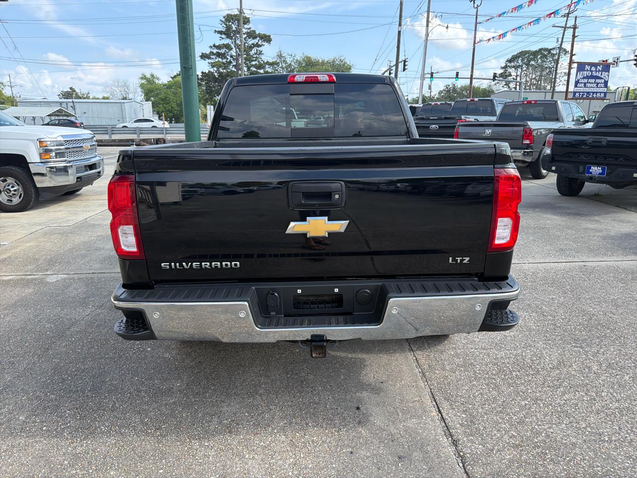 Chevrolet Silverado 1500 LTZ Crew Cab 4WD 2017