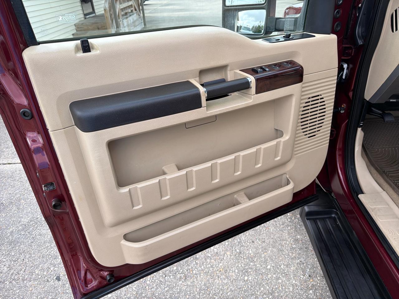 Ford F-250 SD Lariat Crew Cab 4WD 2008