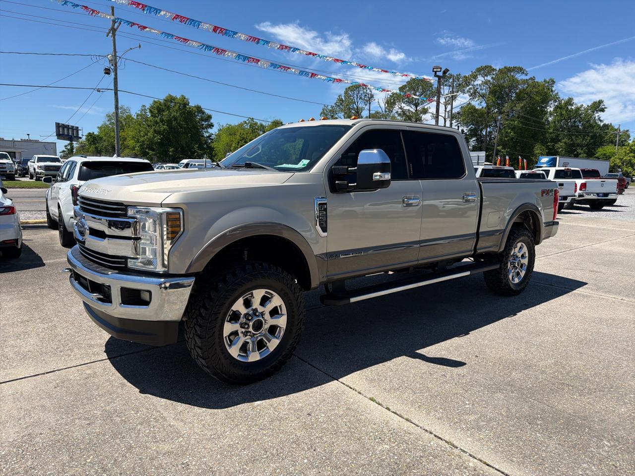 Ford F-250 SD Lariat Crew Cab 4WD 2018