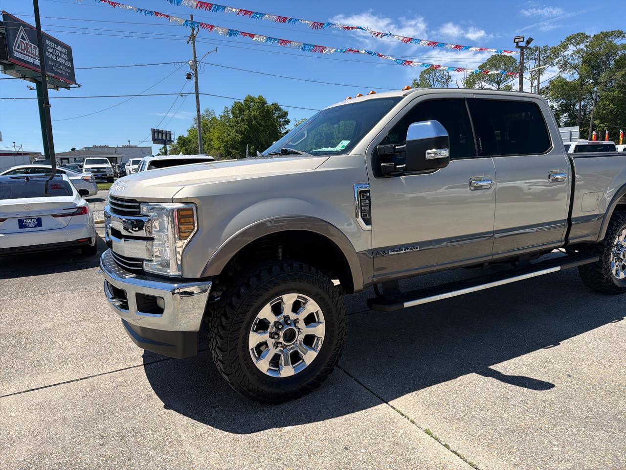 Ford F-250 SD Lariat Crew Cab 4WD 2018