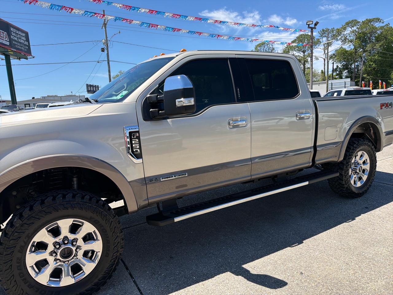 Ford F-250 SD Lariat Crew Cab 4WD 2018