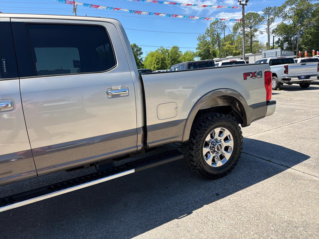 Ford F-250 SD Lariat Crew Cab 4WD 2018