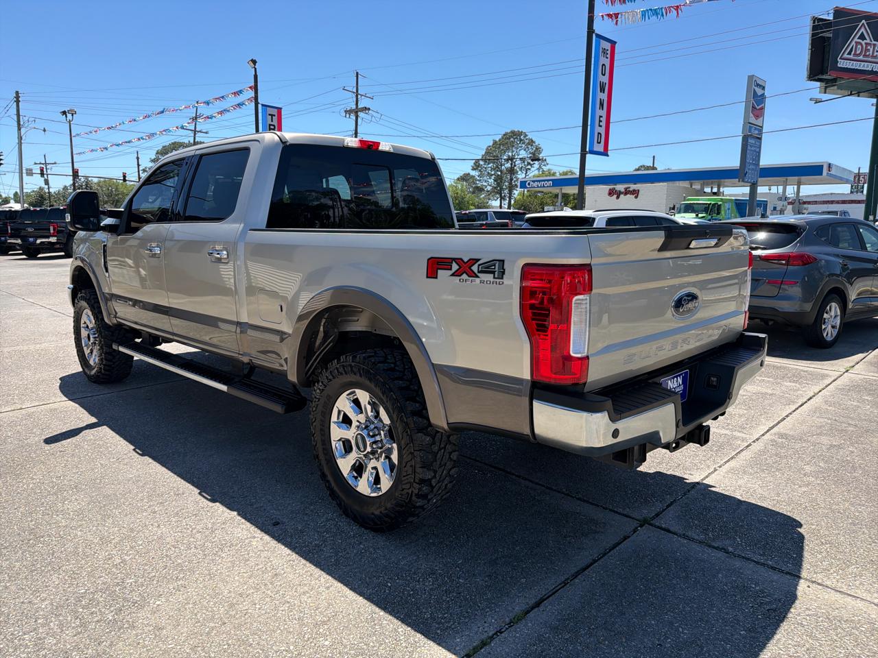 Ford F-250 SD Lariat Crew Cab 4WD 2018