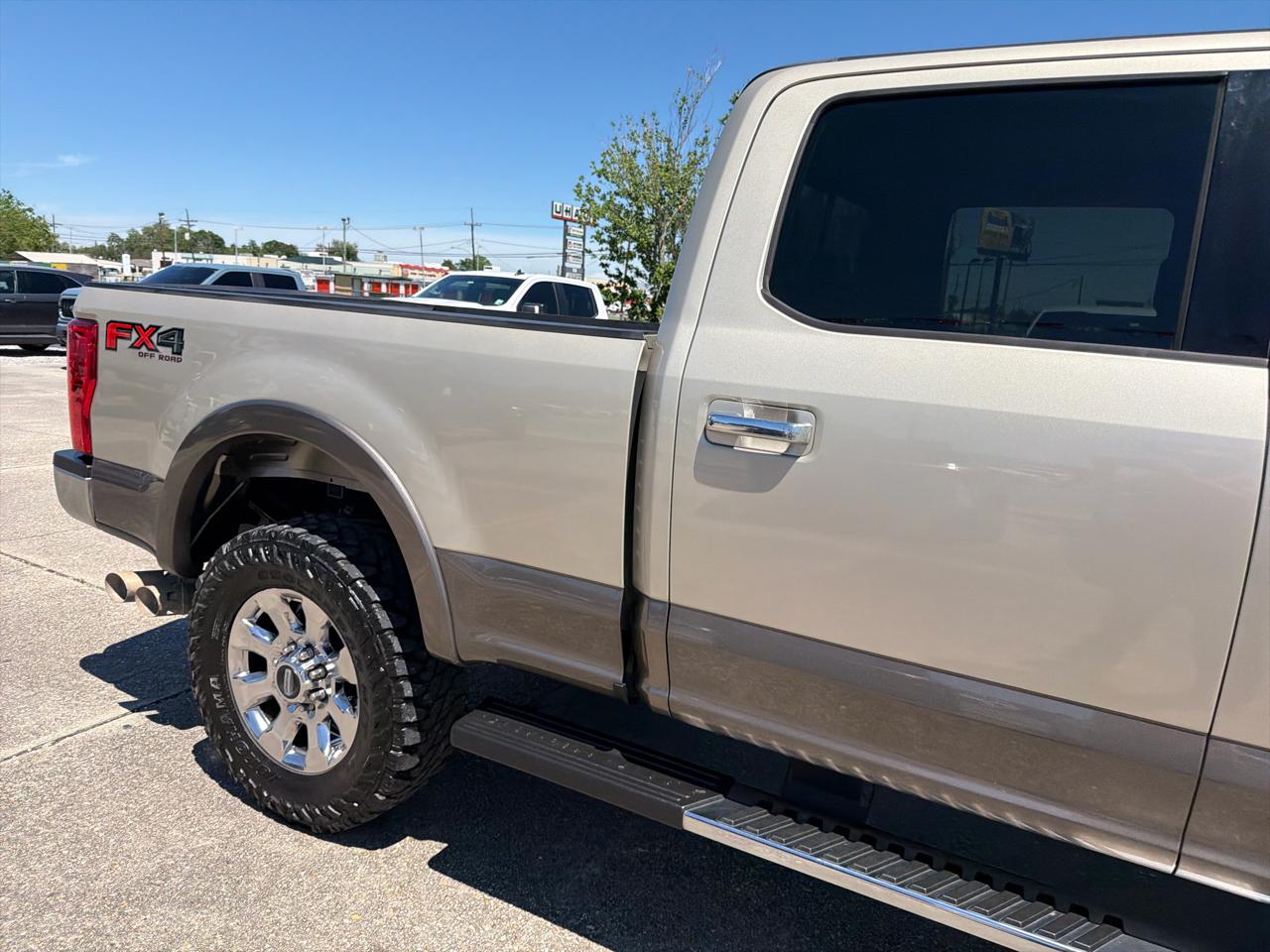 Ford F-250 SD Lariat Crew Cab 4WD 2018