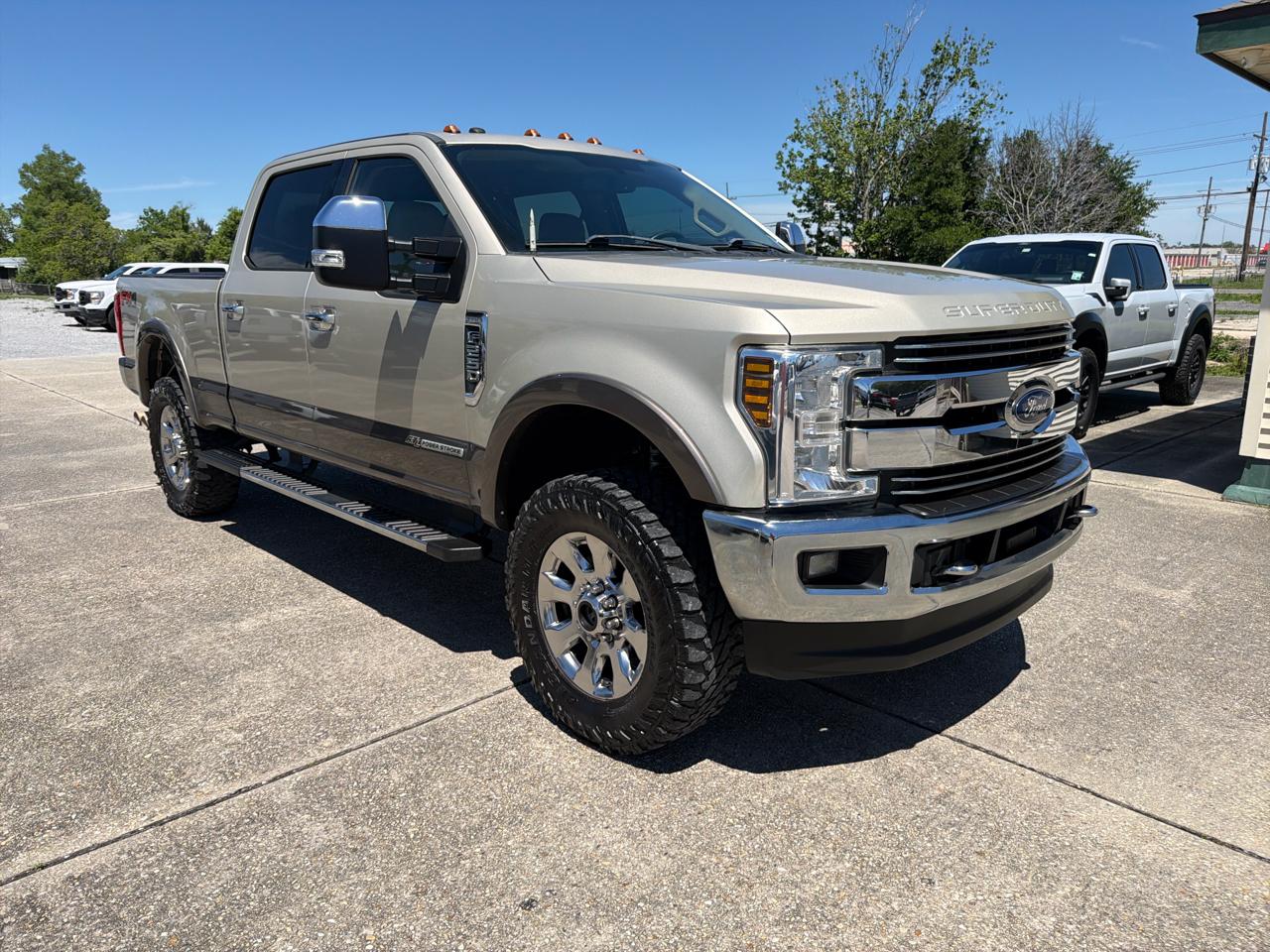 Ford F-250 SD Lariat Crew Cab 4WD 2018